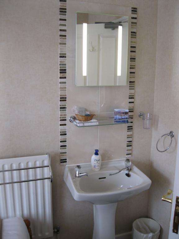 Bed and Breakfast Harvington House Keswick  Zimmer foto